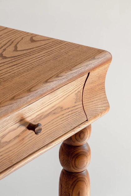 Elm Loft Desk — interior view 07