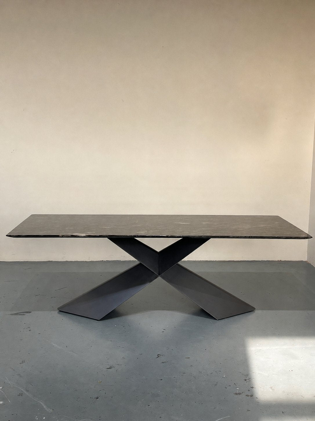 One silhouette. Your dimensions, comfort and finish.