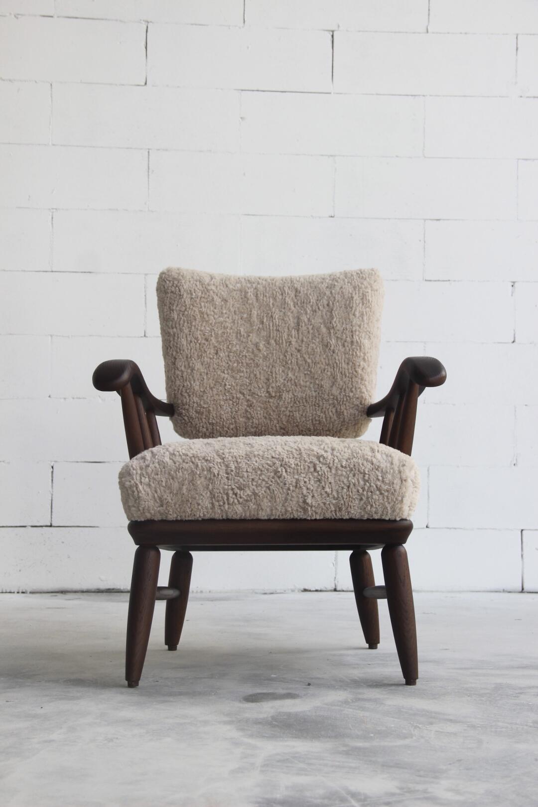 One silhouette. Your dimensions, comfort and finish.