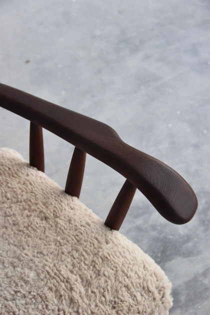 Celine Point Lounge Chair — interior view 08
