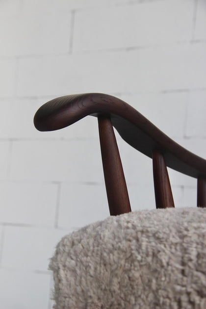 Celine Point Lounge Chair — interior view 09