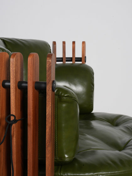 Elm Point Lounge Chair — interior view 06