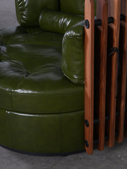 Elm Point Lounge Chair — interior view 11