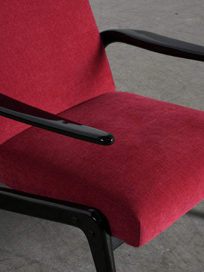 Ember Point Lounge Chair — interior view 06