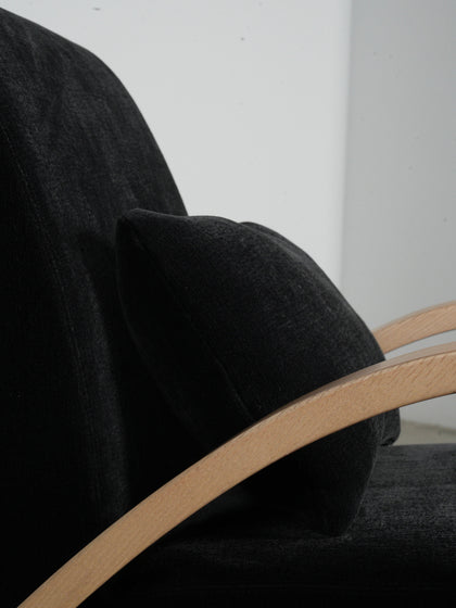 Fawn Point Lounge Chair — interior view 09