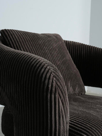 Glen Point Lounge Chair — interior view 06
