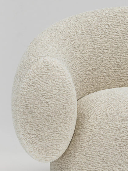Halo Point Lounge Chair — interior view 06