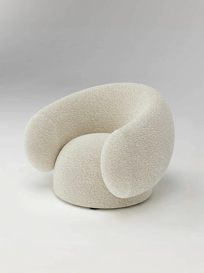 Halo Point Lounge Chair — interior view 08