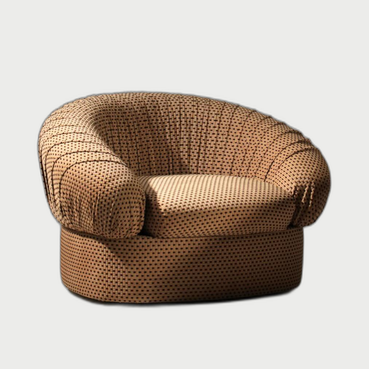 Harbor Point Lounge Chair — neutral background 01