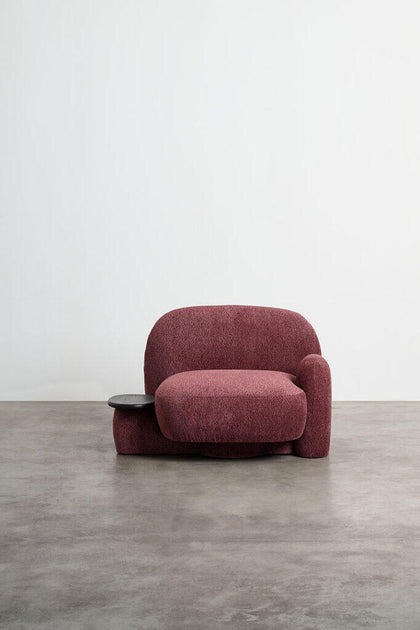 Iris Point Lounge Chair — interior view 04