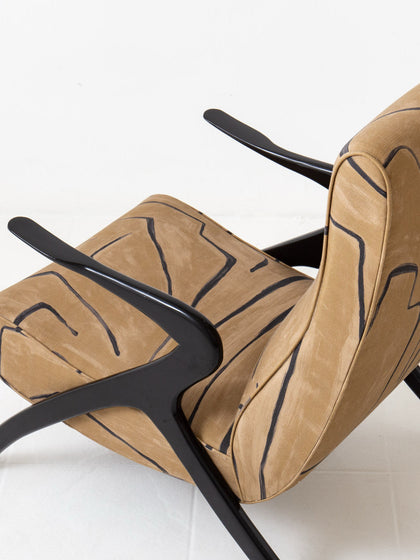 Juniper Point Lounge Chair — interior view 04