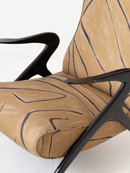 Juniper Point Lounge Chair — interior view 07