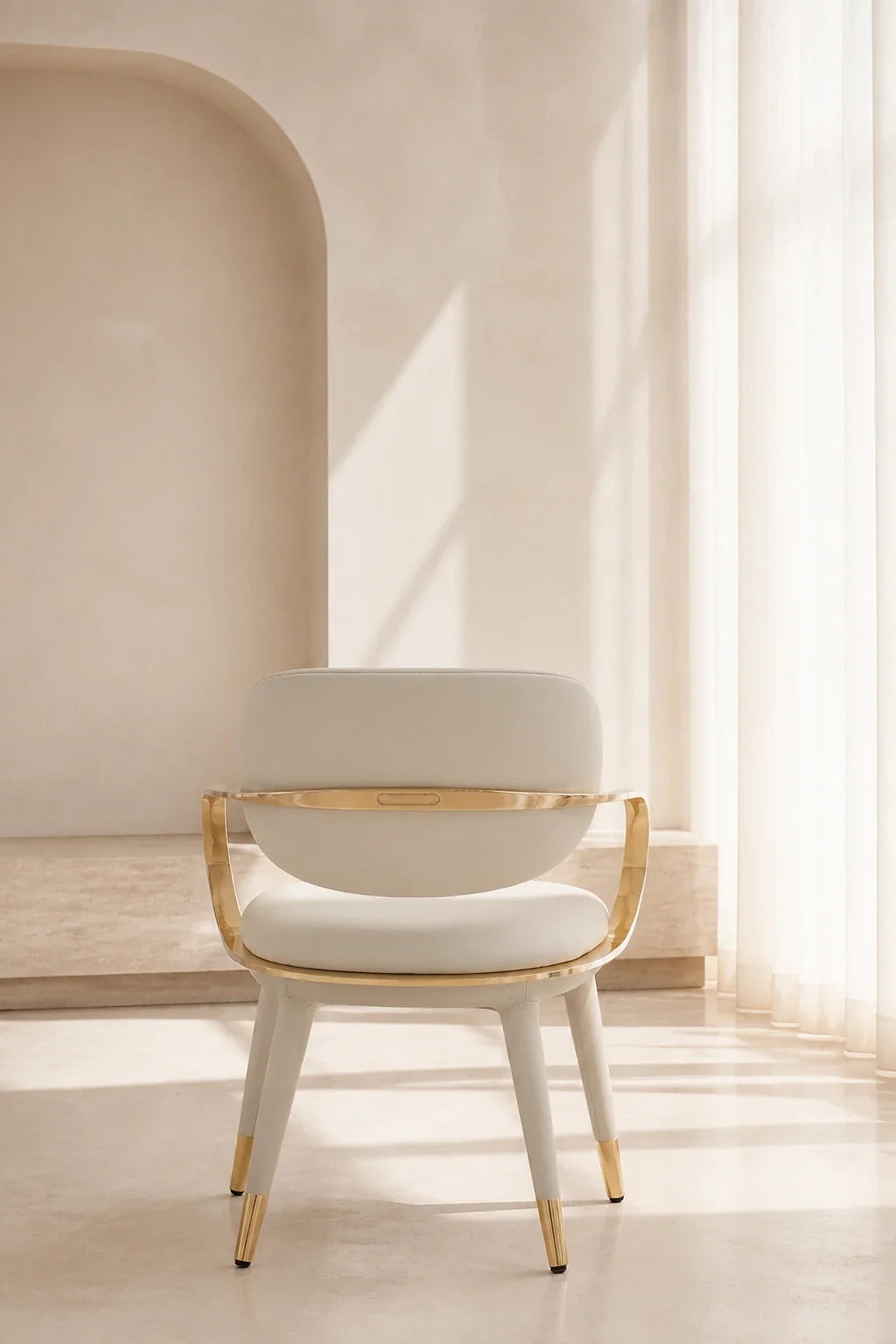 Linden Point Lounge Chair — interior view 06