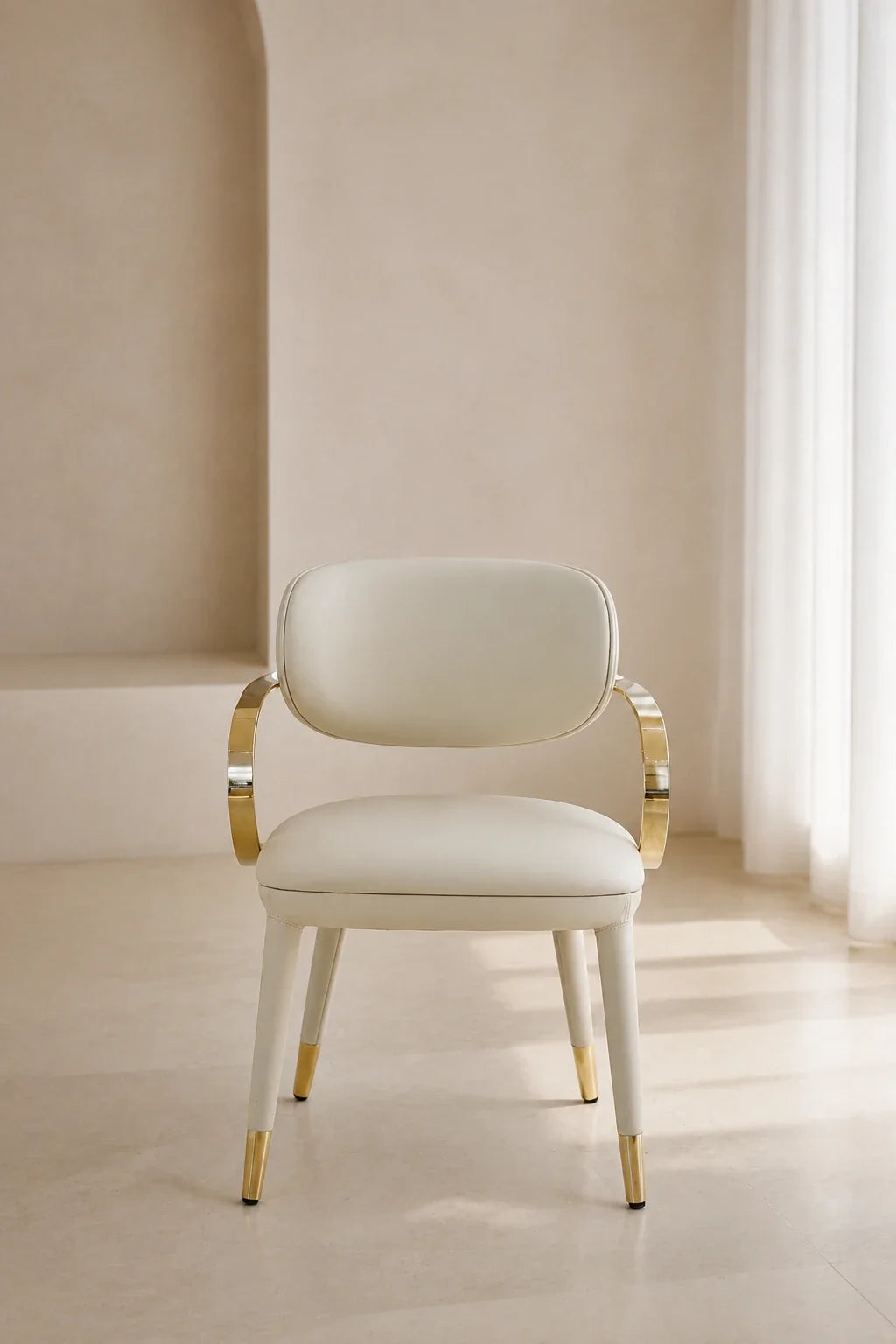 Linden Point Lounge Chair — interior view 08