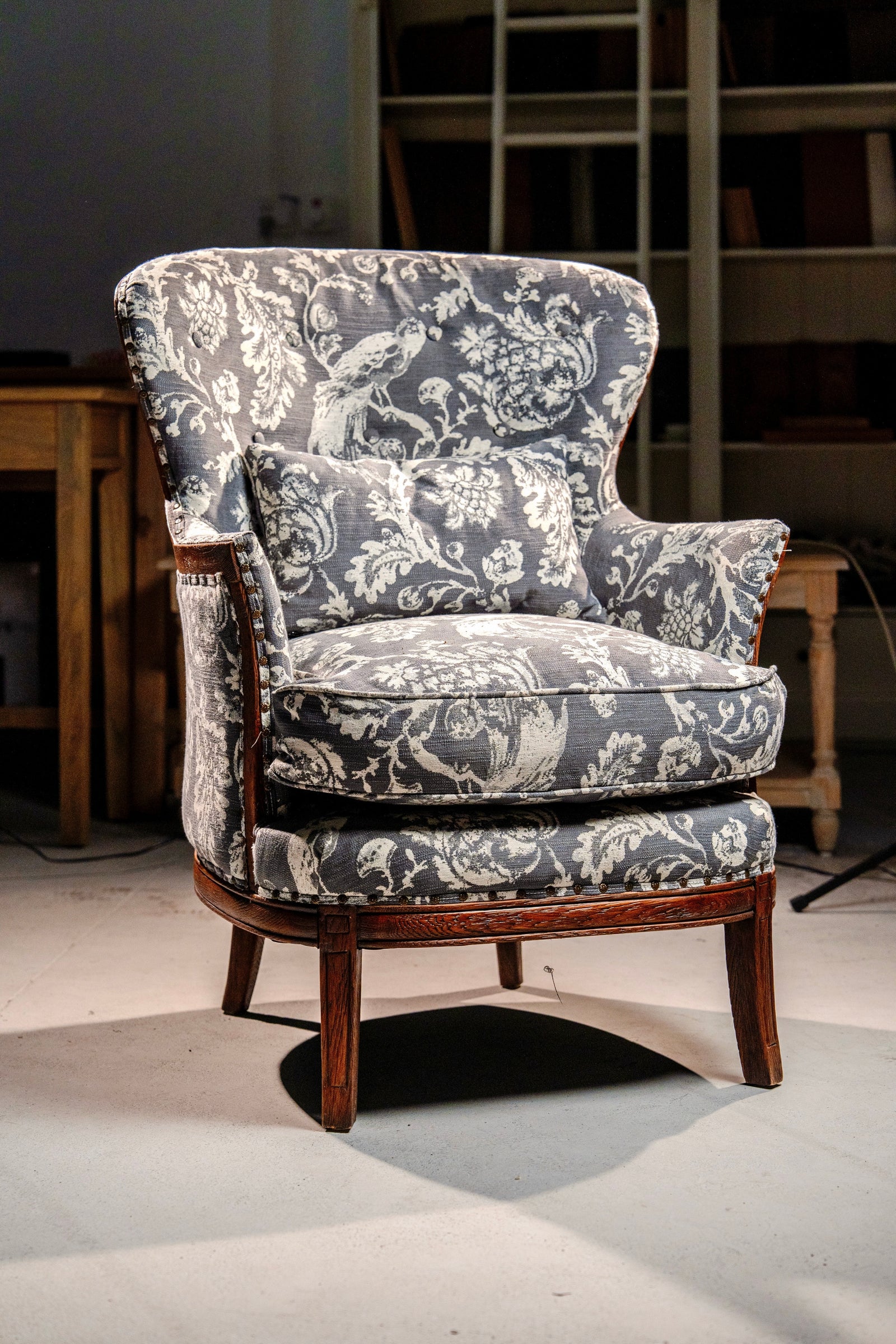One silhouette. Your dimensions, comfort and finish.
