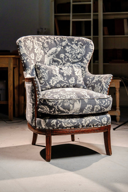 Luna Point Lounge Chair — interior view 04