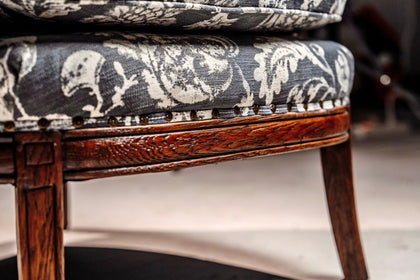 Luna Point Lounge Chair — interior view 06