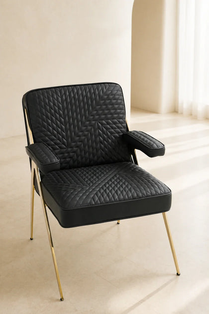 Marlow Point Lounge Chair — interior view 04