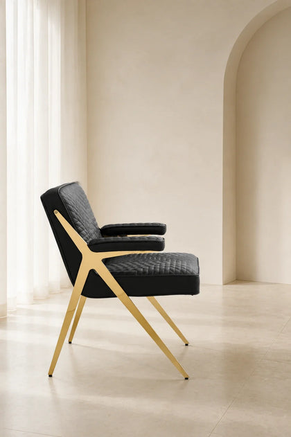 Marlow Point Lounge Chair — interior view 05