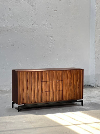Harbor Hill Sideboard — interior view 04