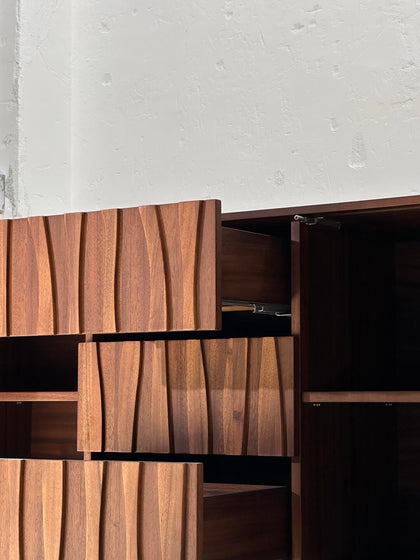 Harbor Hill Sideboard — interior view 05