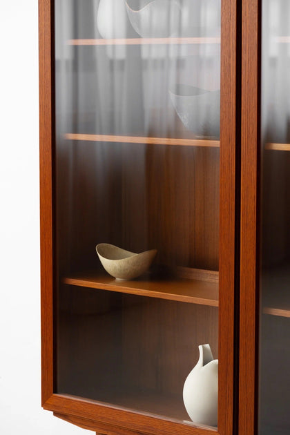 Pearl Hill Sideboard — interior view 06