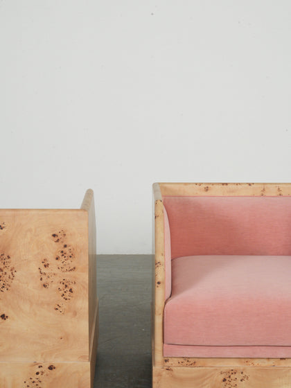 Dahlia Lake Sofa — interior view 10