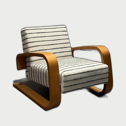 Elm Lake Sofa — neutral background 01