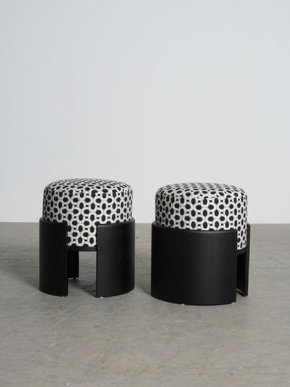Ivory Lake Stool — interior view 04