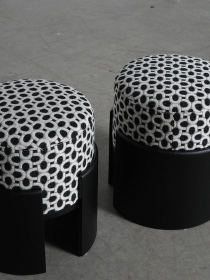 Ivory Lake Stool — interior view 07