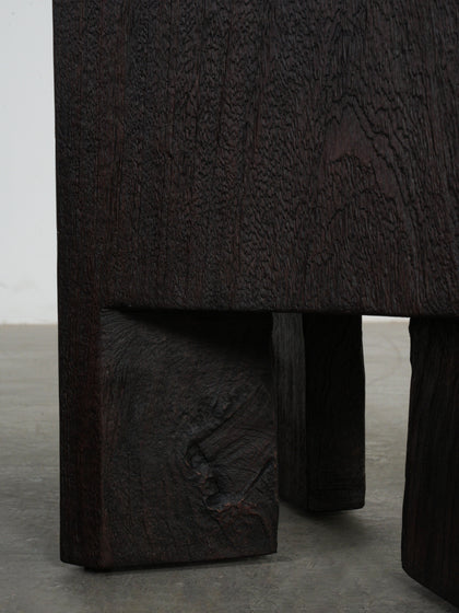 Linden Lake Stool — interior view 06