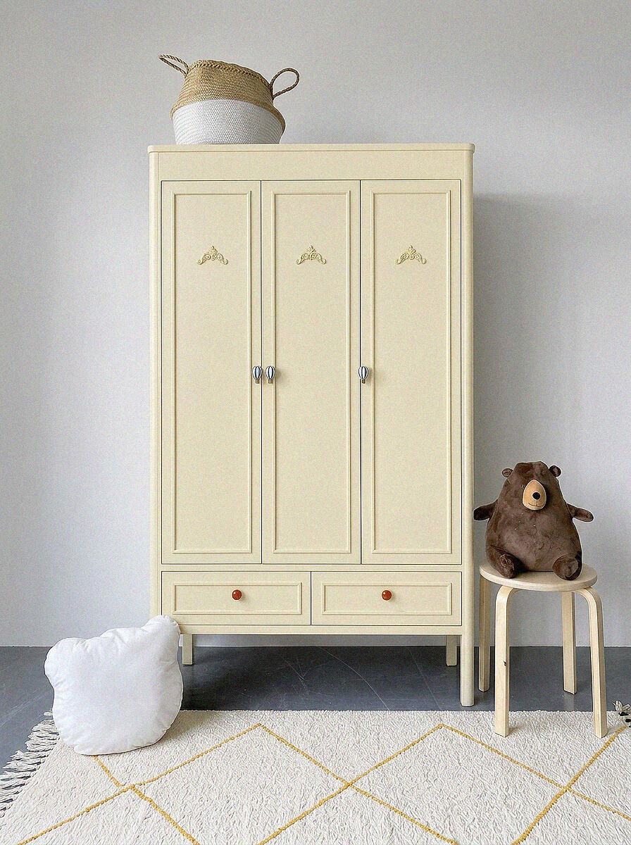 Marlow Lake Wardrobe in a finished interior.