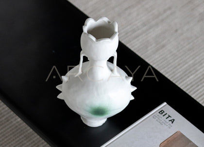 Dadan Hand Pinched Spiked Double Ear Vase - scene
