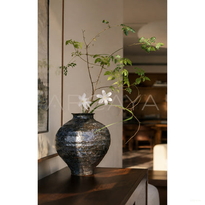 Vintage Kiln Glaze Mottled Ceramic Vase - scene