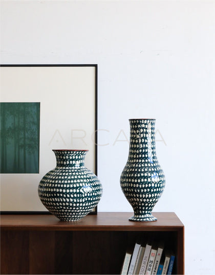 Dadan Jingdezhen Artist Handmade Vase - scene