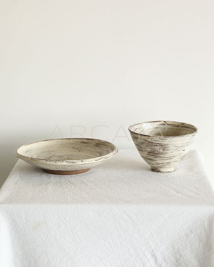 Amu Collab Brushed Ceramic Conical Bowl Plate - scene