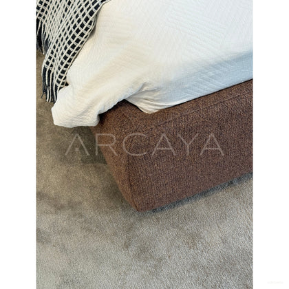 Curved Cotton Linen Bed Large - scene