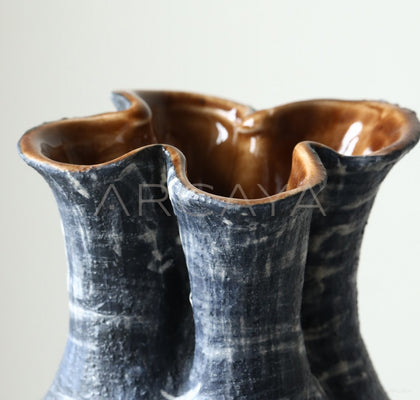 Dadan Three Neck Ceramic Vase - scene