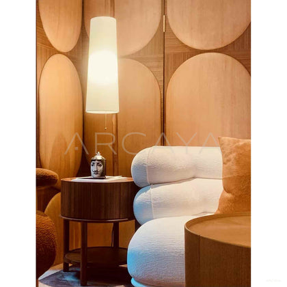 Giraffe Lamp — Floor Lighting - scene