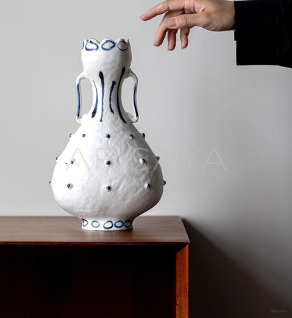Dadan Hand Painted Dot Double Ear Vase - scene