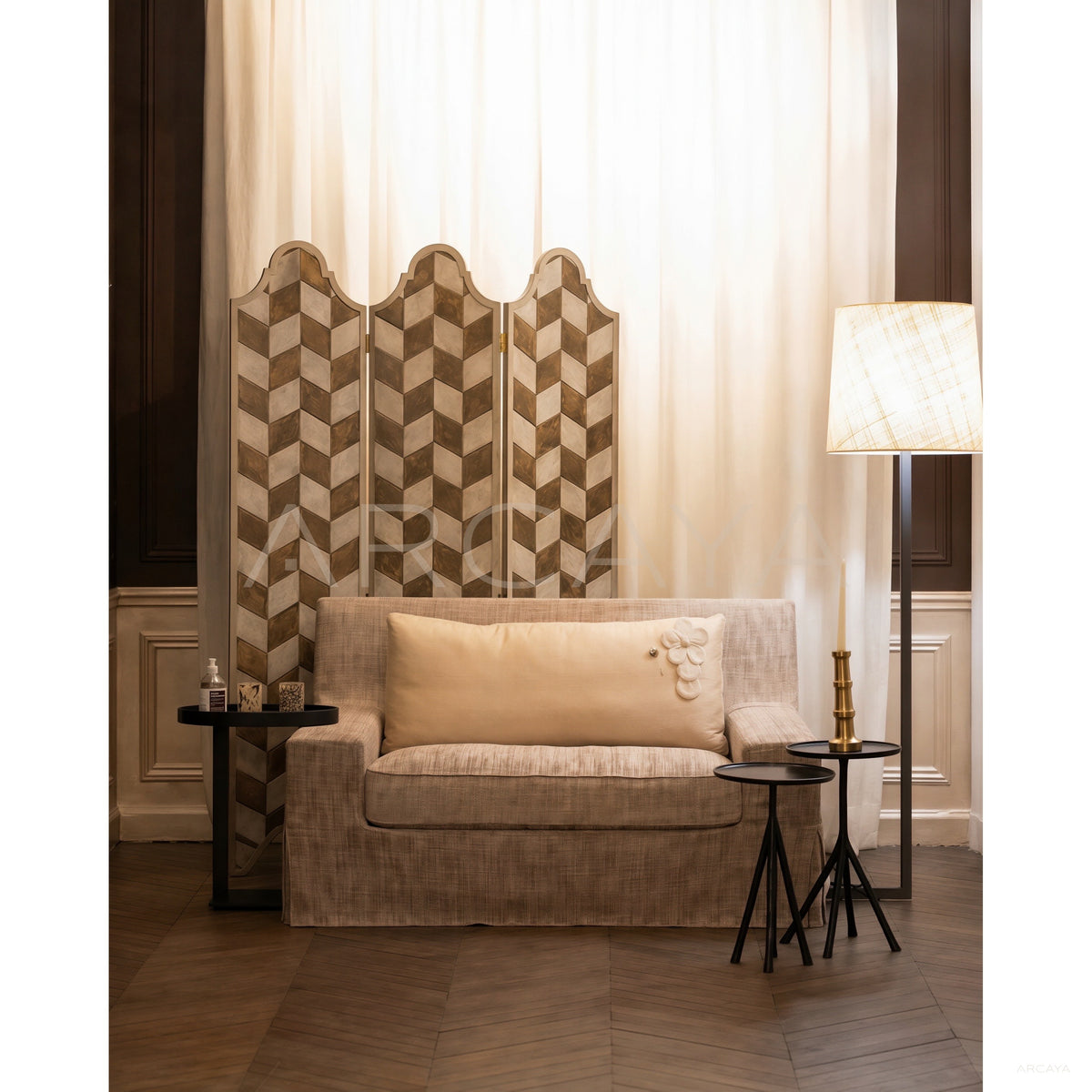 Mid Century Lounge Corner Folding Screen in detail