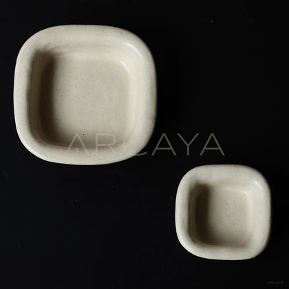 Amu Collab Folded Edge Square Ceramic Plate - main