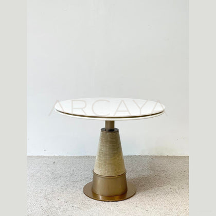 Small Round Table 2 - scene