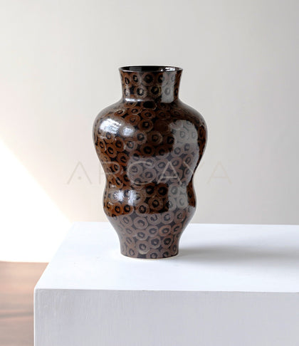 Handmade Ring Pattern Ceramic Vase - scene