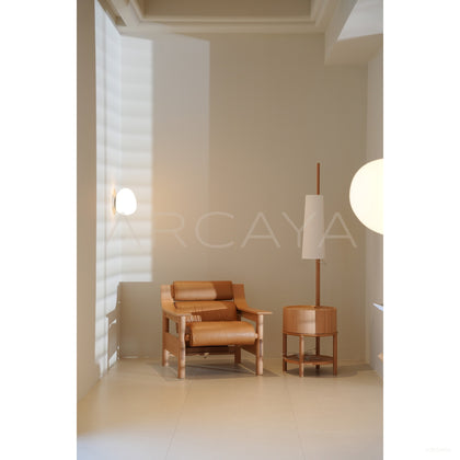 Giraffe Lamp — Floor Lighting - scene