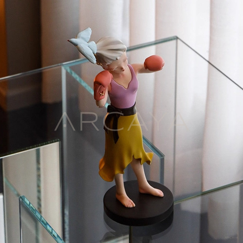 Sweet Strike Artist Sculpture - main