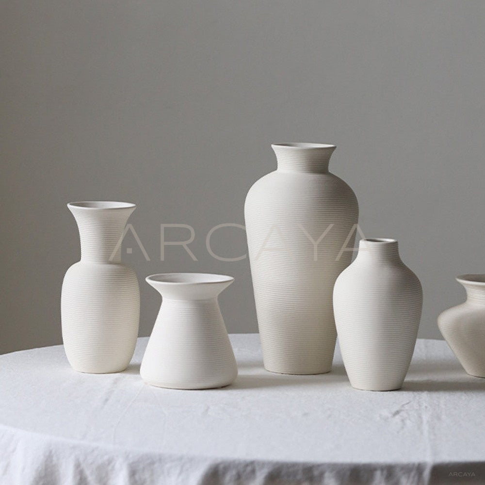 Chinese Mini Ceramic Jar Bud Vase - main