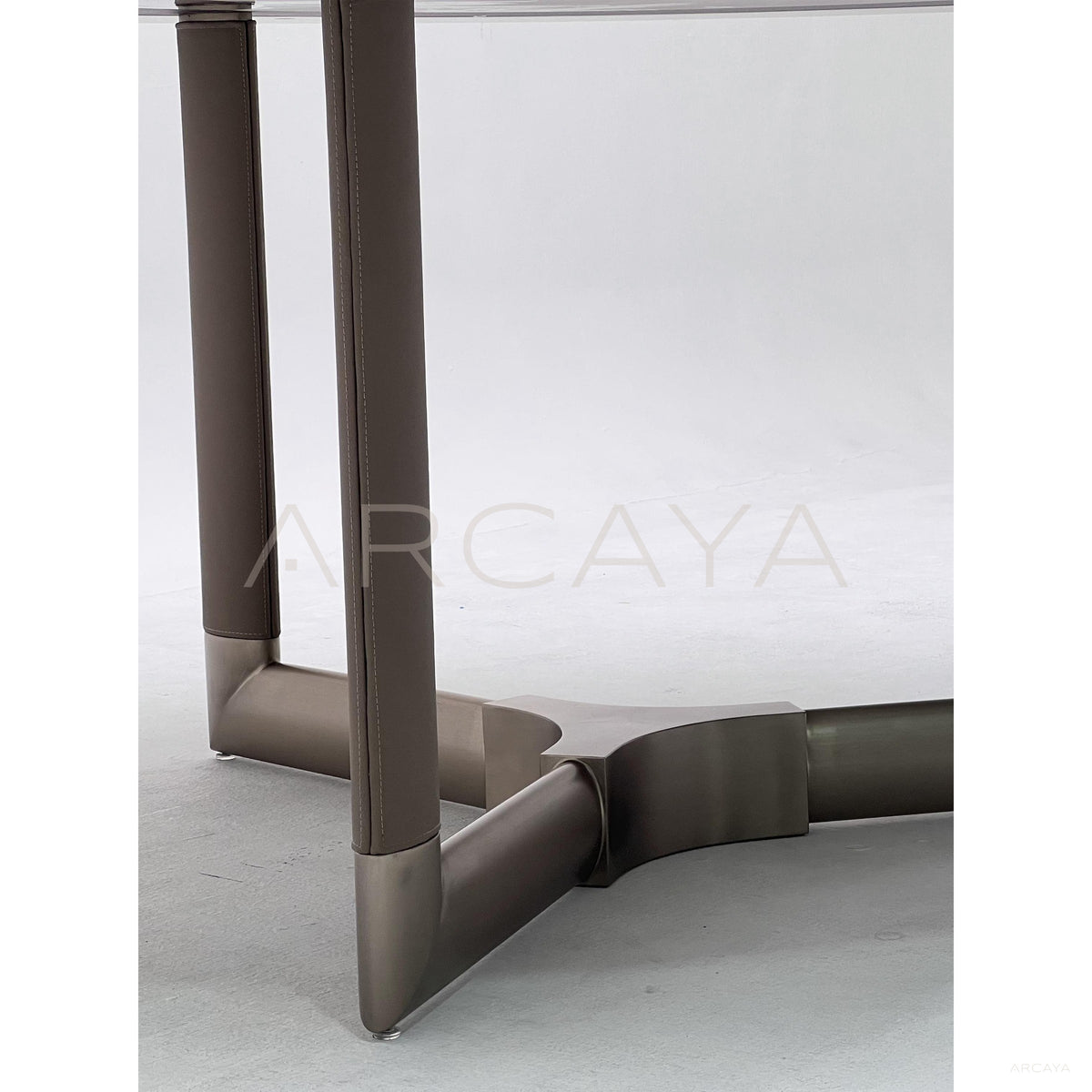 Leather Wrapped Sintered Stone Round Dining Table in detail