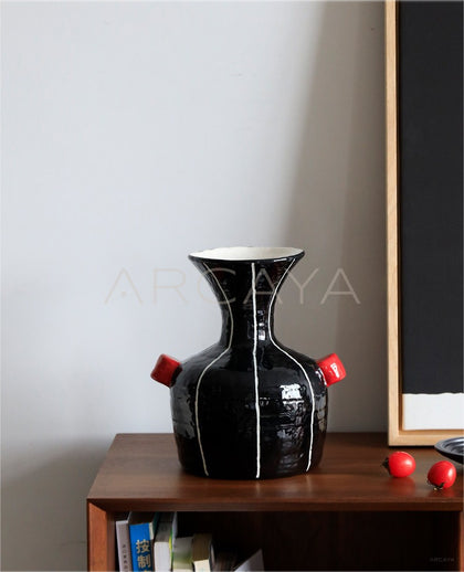 Dadan Black Jingdezhen Art Vase - scene