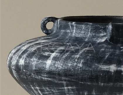 Dadan Hand Thrown Stoneware Art Vase - scene